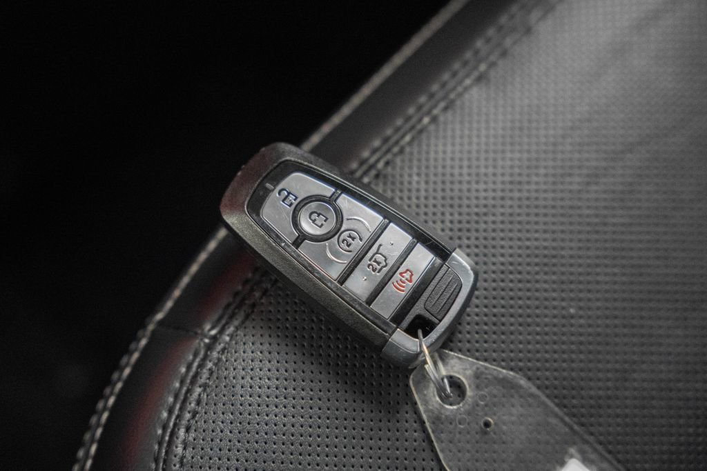 Used 2025 Ford Expedition Platinum w/ Stealth Appearance Package AWD/4WD image 50