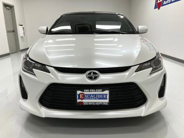Used 2015 Scion tC image 4
