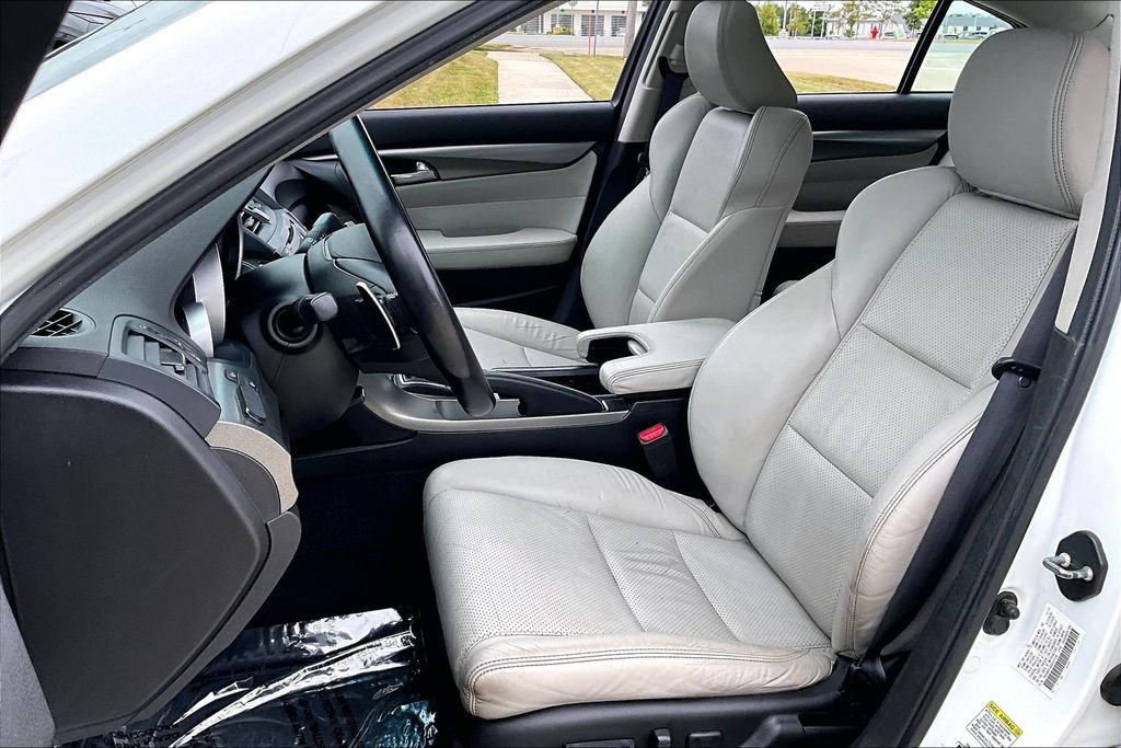 Used 2014 Acura TL w/ Technology Package AWD/4WD image 14