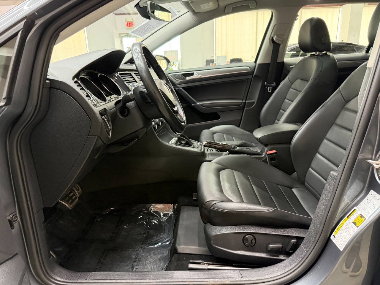 Used 2018 Volkswagen Golf Alltrack AWD/4WD image 11