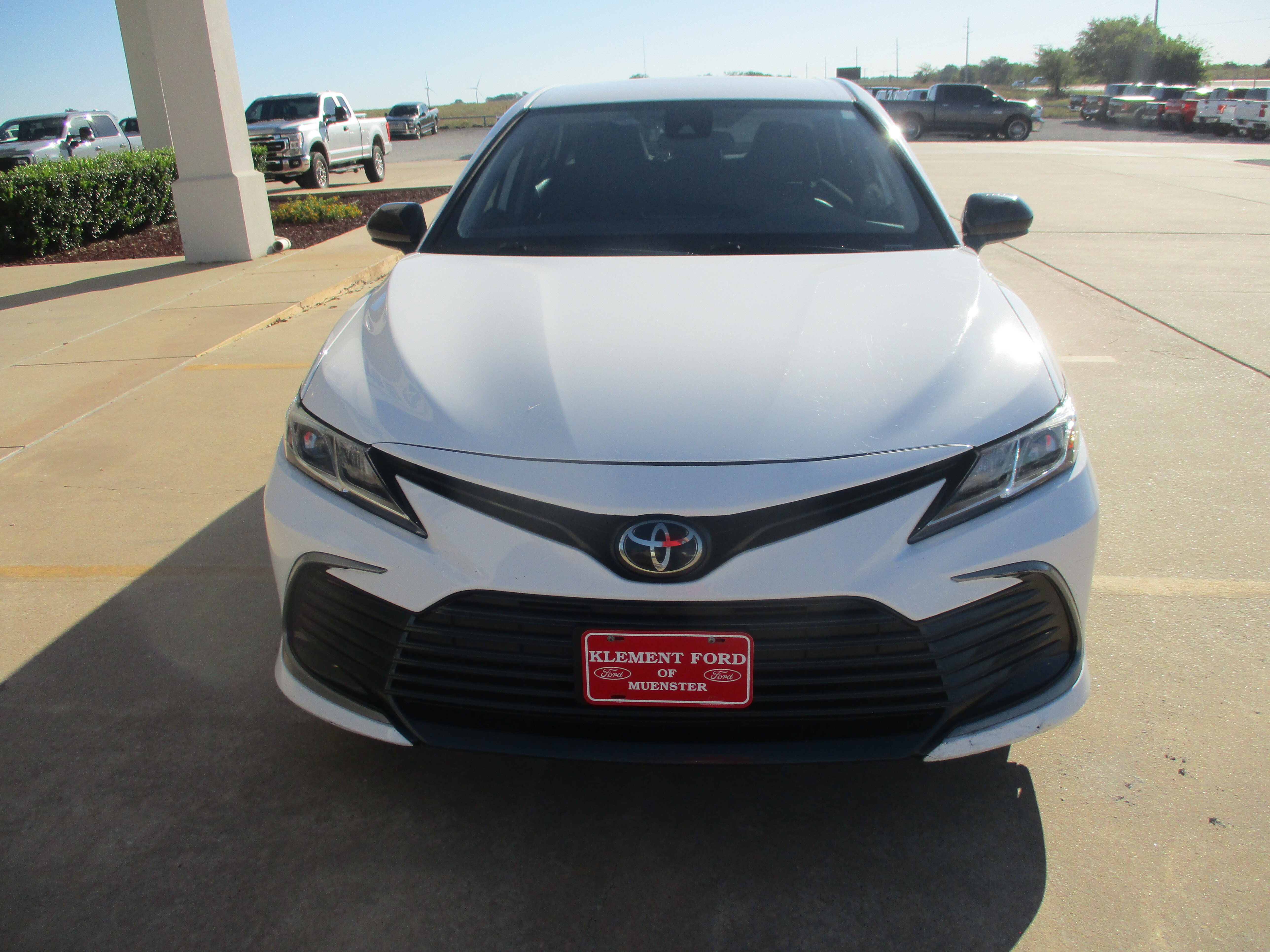 Used 2023 Toyota Camry LE FWD image 5