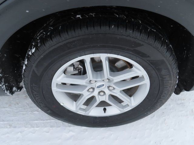 Used 2025 Ford Explorer Active image 14