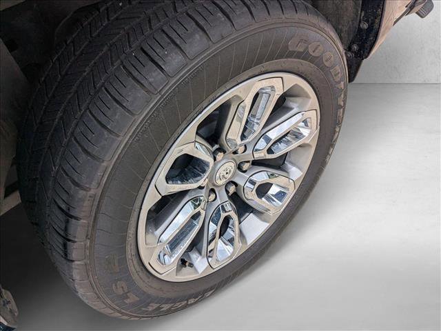 Used 2020 RAM 1500 Laramie w/ Sport Appearance Package RWD image 19