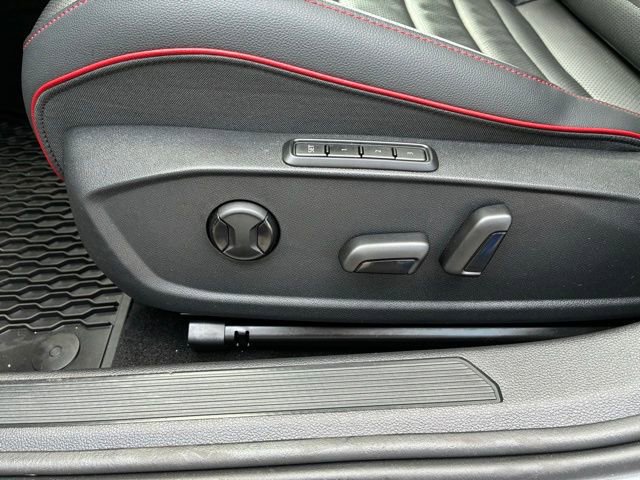Used 2024 Volkswagen GTI SE w/ SE Leather Seats Package image 15
