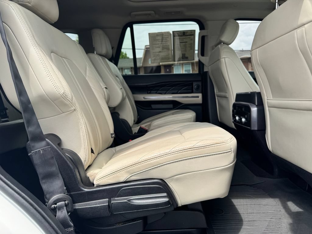 Used 2020 Ford Expedition Platinum AWD/4WD image 14