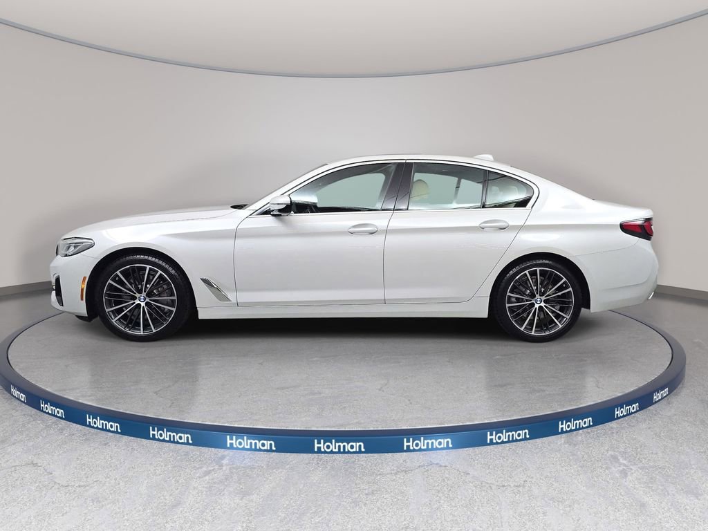 Certified 2022 BMW 530i xDrive w/ Convenience Package AWD/4WD image 8