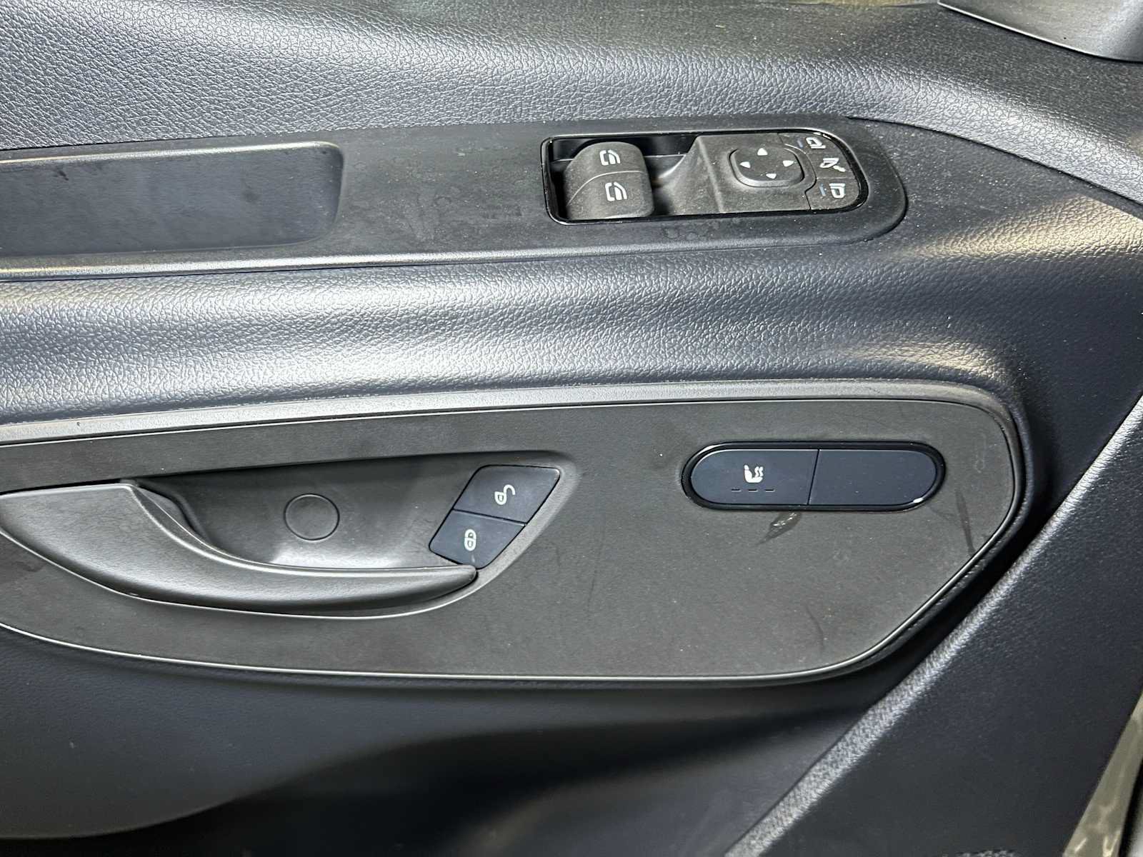 Used 2025 Mercedes-Benz Sprinter 2500 image 18