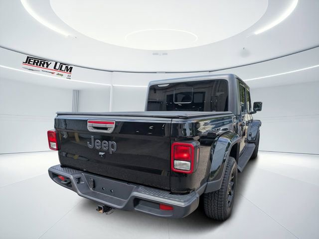 Used 2021 Jeep Gladiator Willys AWD/4WD image 3