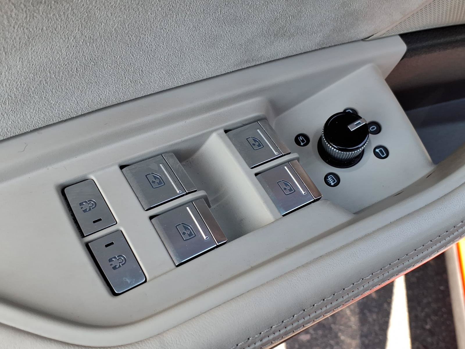 Used 2019 Audi e-tron Prestige AWD/4WD image 12