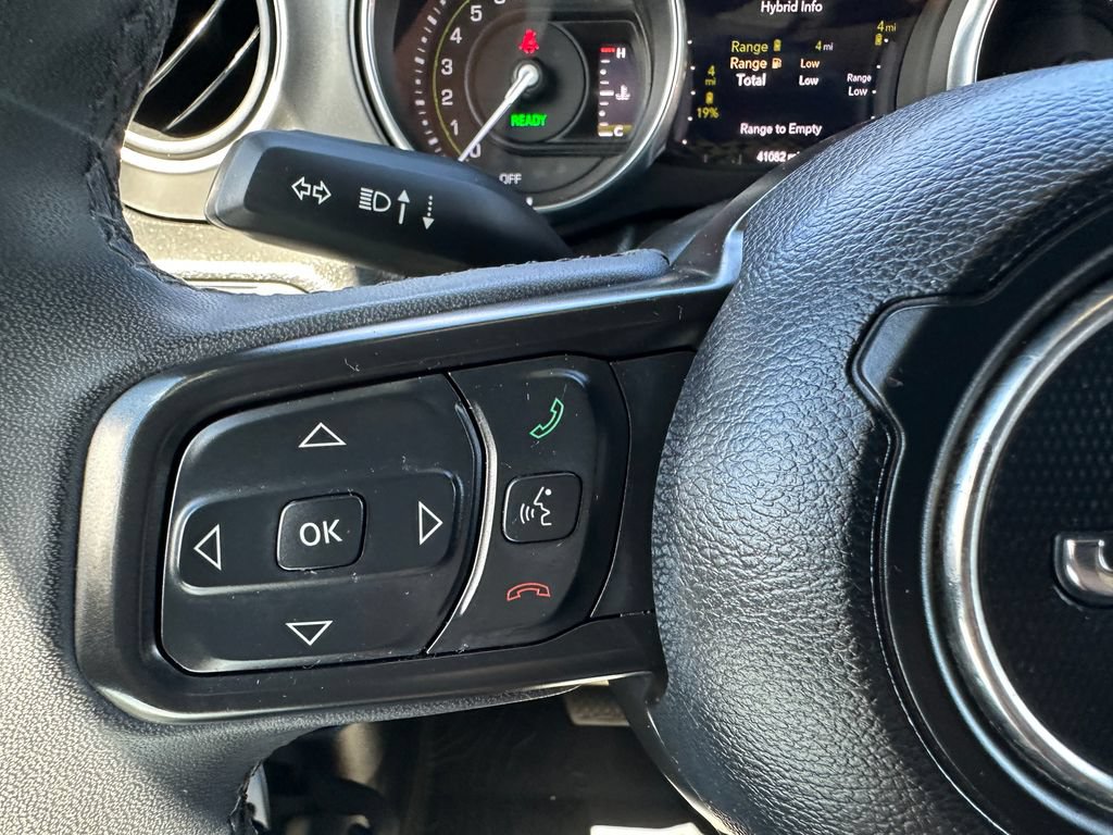 Certified 2023 Jeep Wrangler Unlimited w/ Sun & Screen Package AWD/4WD image 24