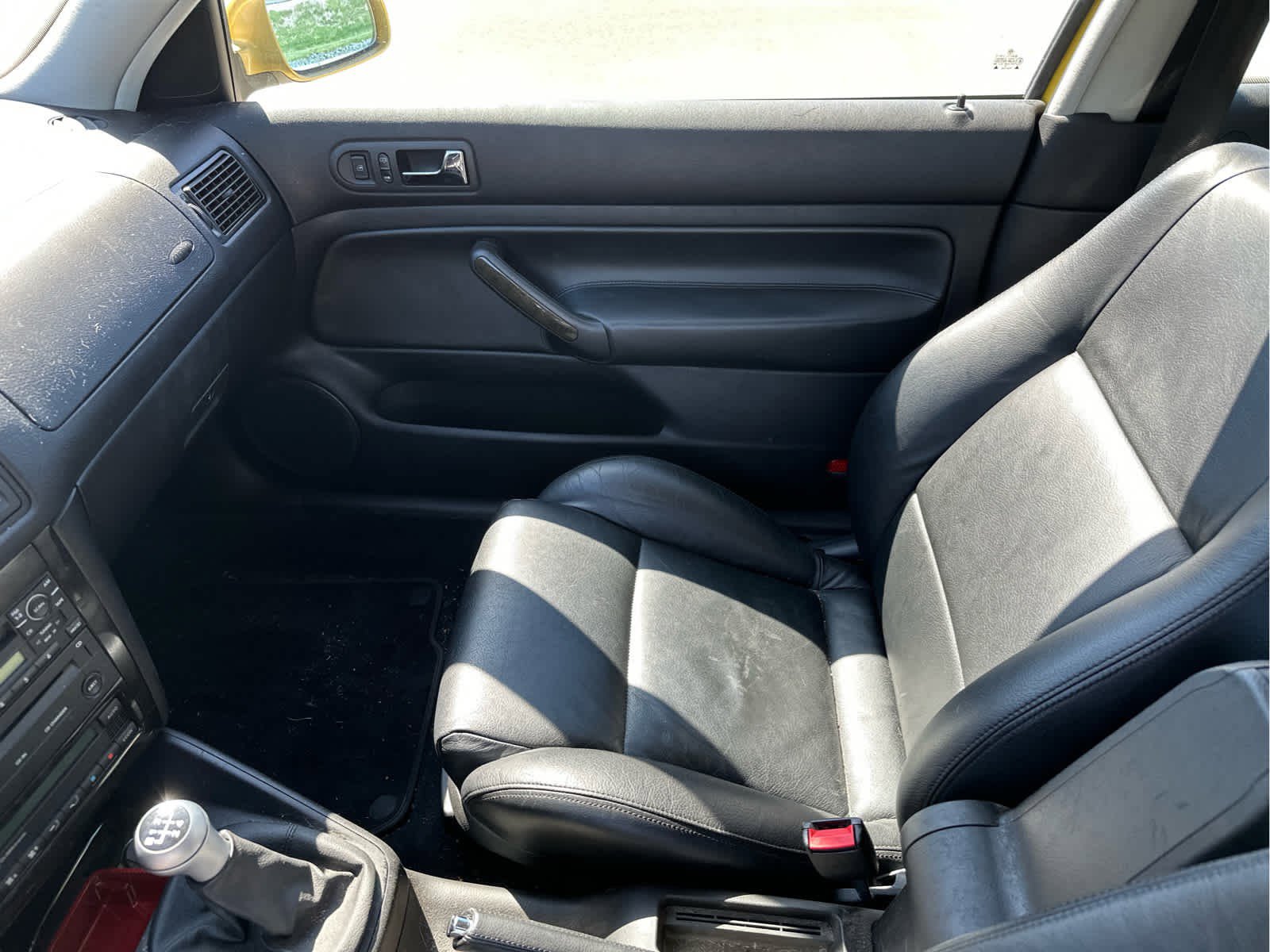 Used 2000 Volkswagen GTI GLX FWD image 11