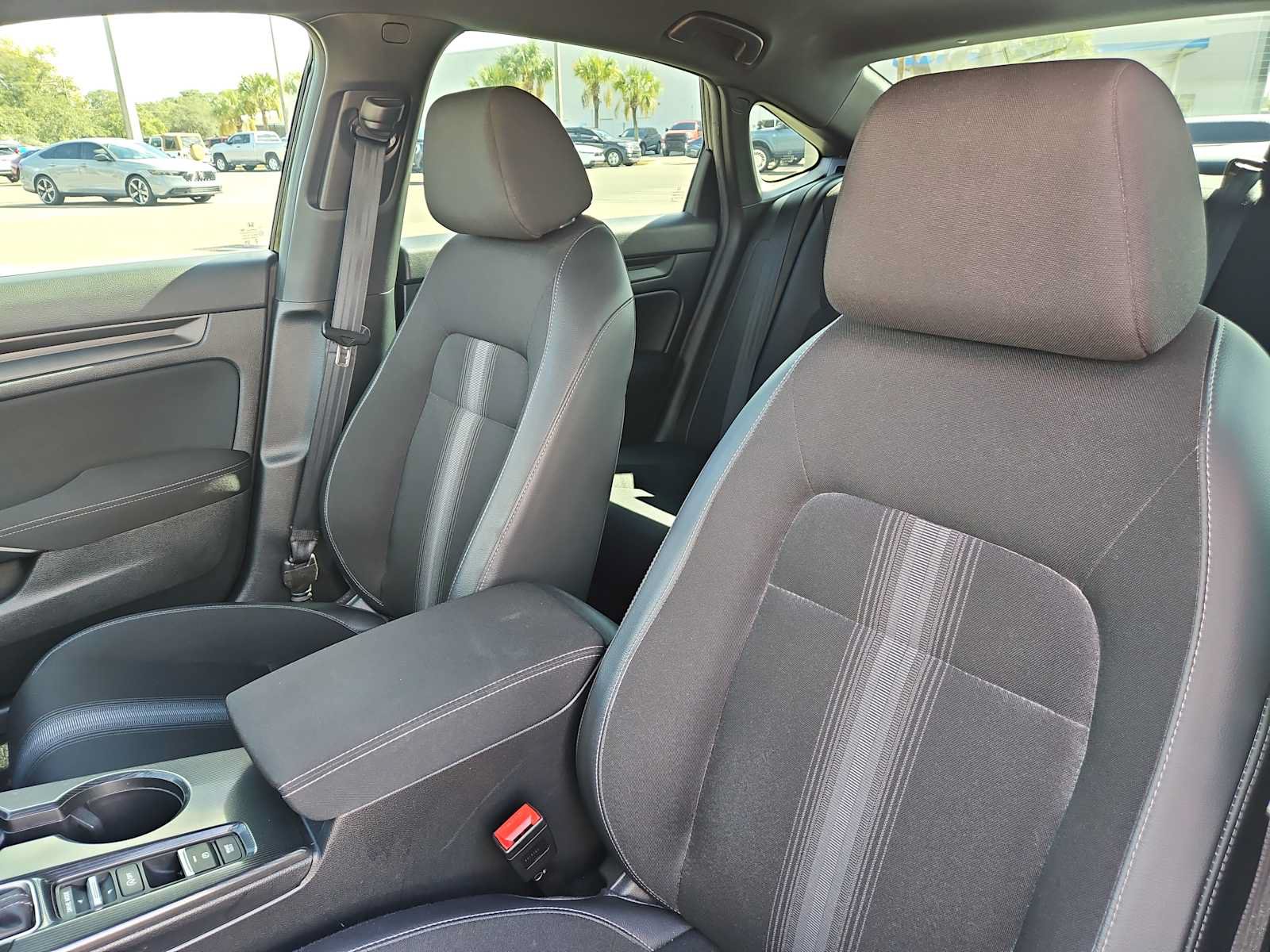 Used 2025 Honda Civic Sport image 13