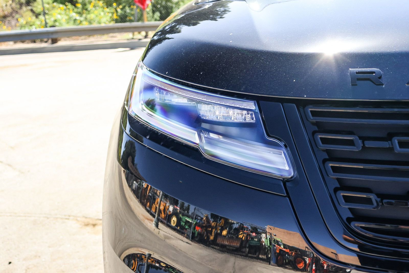 New 2026 Land Rover Range Rover Velar Dynamic SE image 15