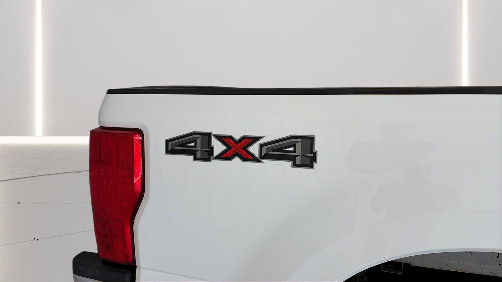 Certified 2022 Ford F250 XL w/ STX Appearance Package AWD/4WD image 31