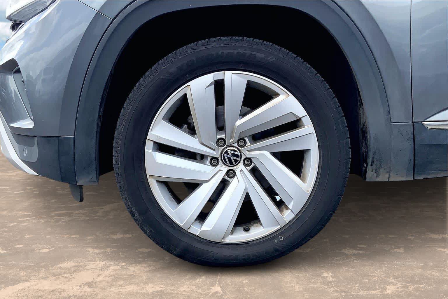 Used 2021 Volkswagen Atlas SEL w/ MDO Package (Bench Seat) AWD/4WD image 8