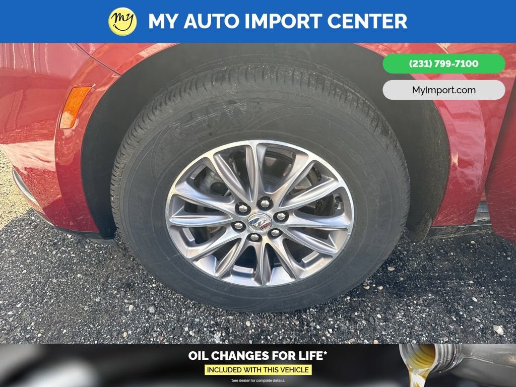 Used 2024 Buick Enclave Premium image 3
