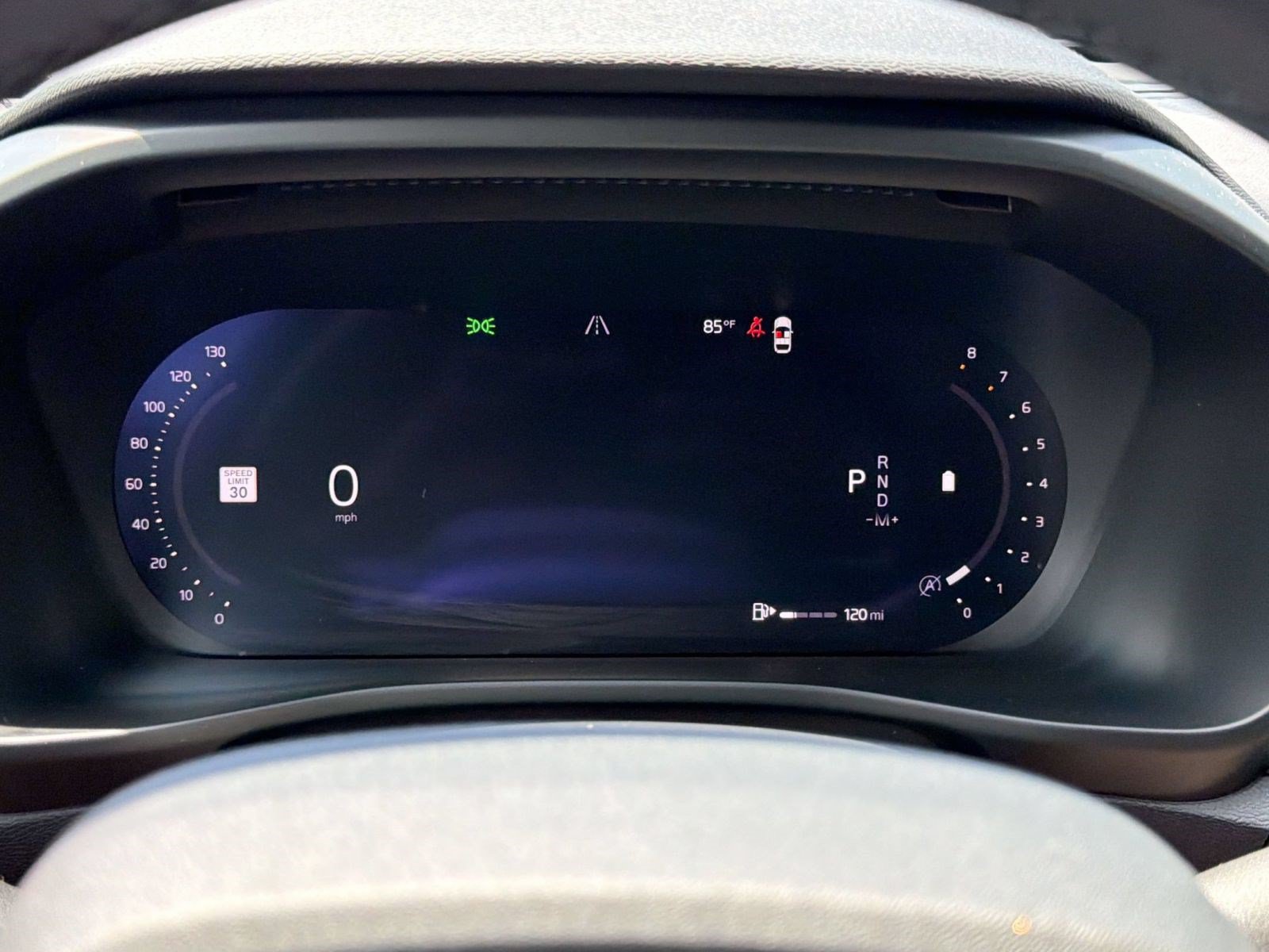 Certified 2024 Volvo XC40 B5 Plus AWD/4WD image 21