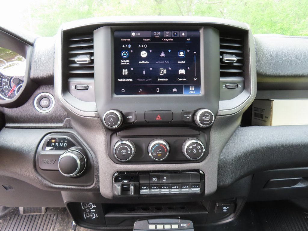 New 2024 RAM 2500 Tradesman w/ Chrome Appearance Group AWD/4WD image 6