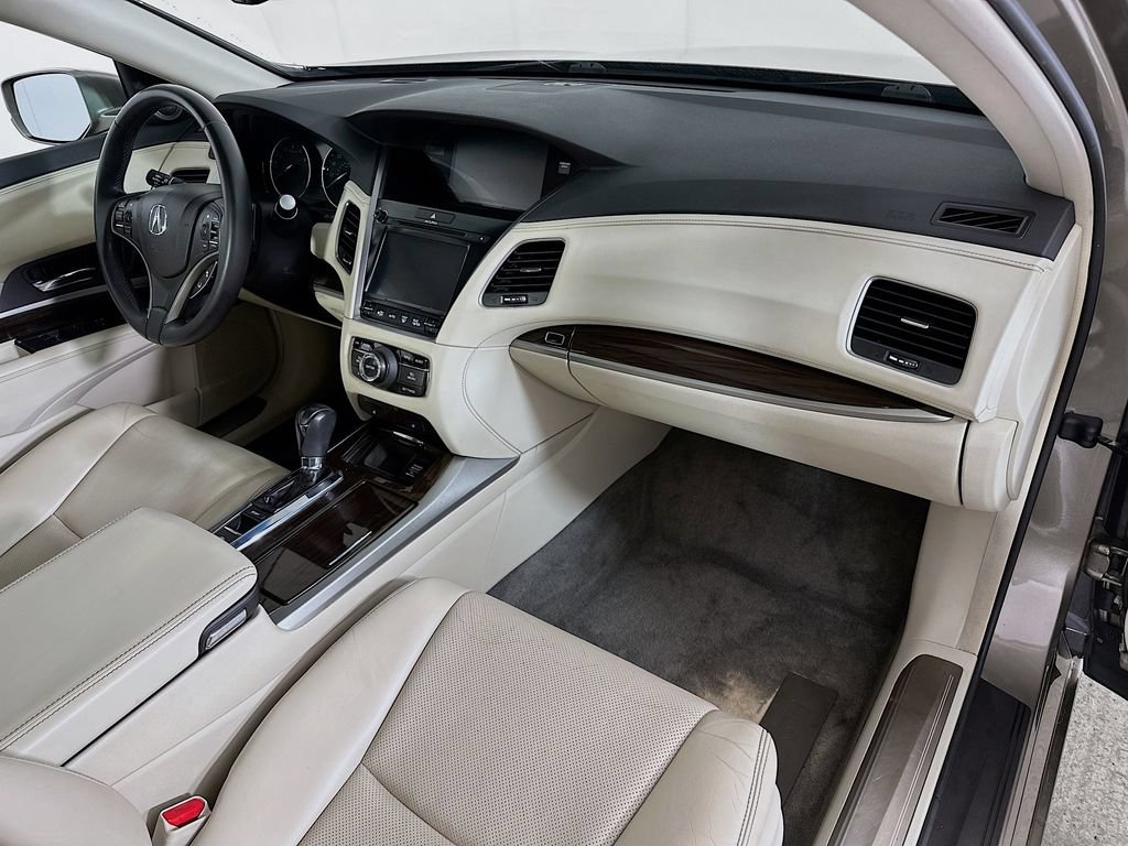 Used 2017 Acura RLX w/ Technology Package FWD image 31