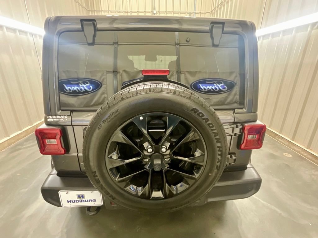 Used 2025 Jeep Wrangler Unlimited Sahara w/ Safety Group AWD/4WD image 24