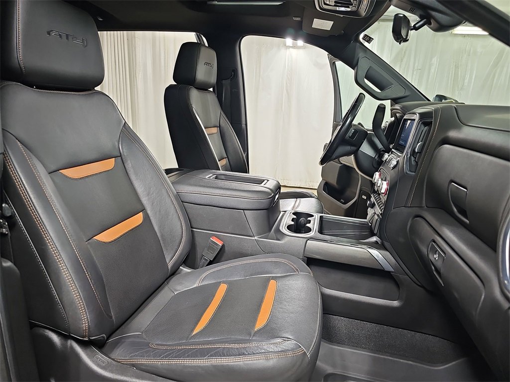 Used 2022 GMC Sierra 2500 AT4 w/ AT4 Premium Plus Package image 16