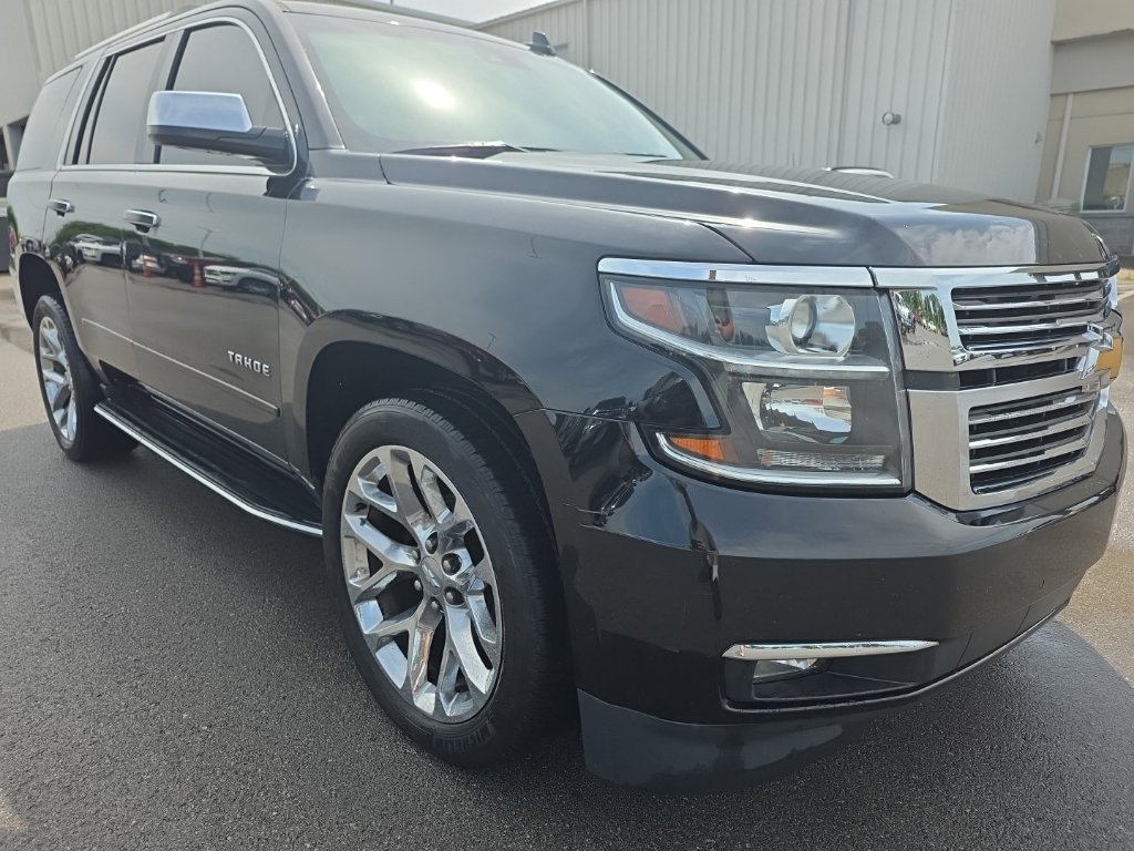 Used 2019 Chevrolet Tahoe Premier AWD/4WD image 3