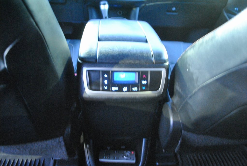 Used 2014 Toyota Highlander Limited image 15