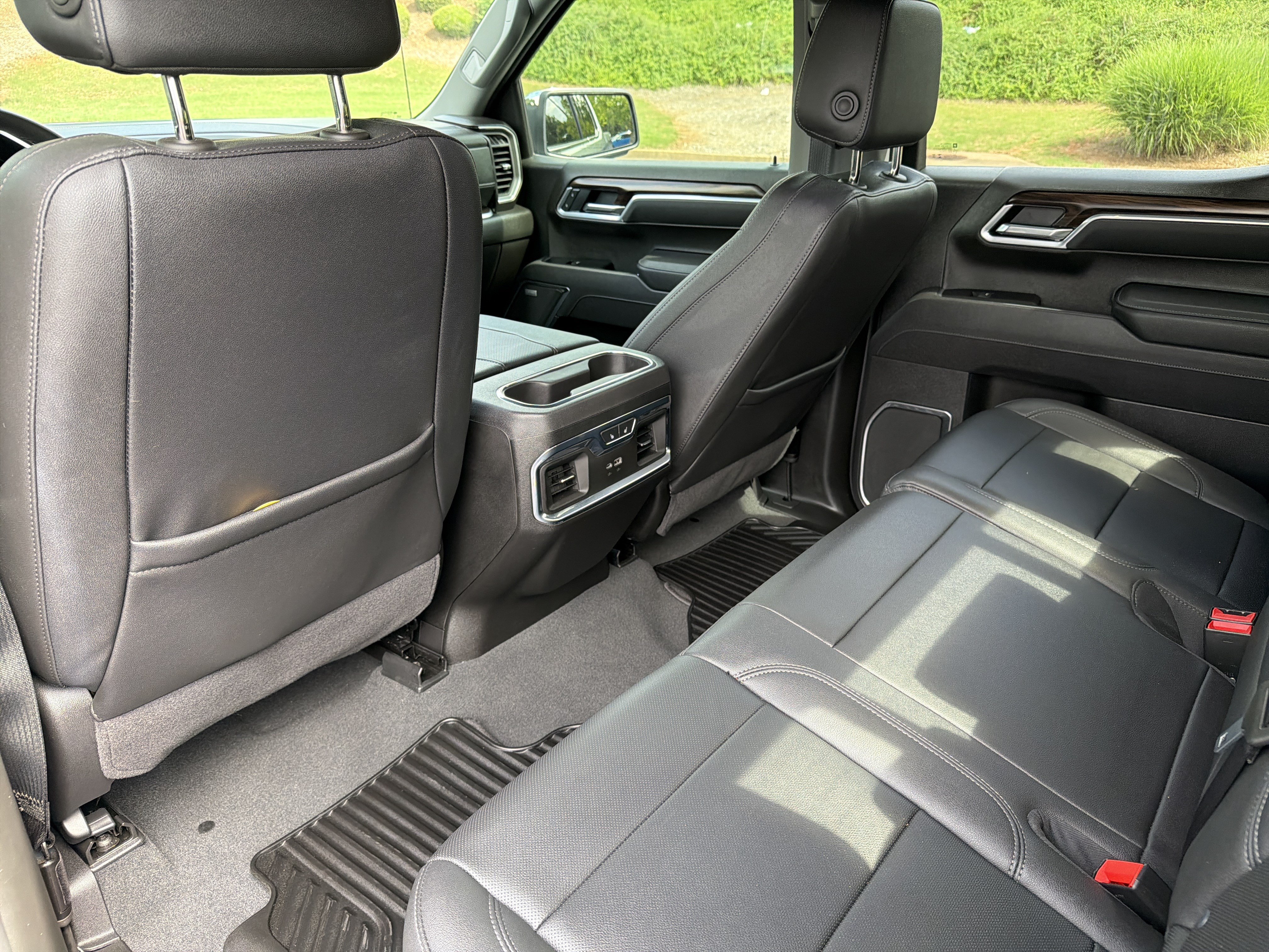Used 2025 GMC Sierra 1500 SLT w/ SLT Premium Package AWD/4WD image 18