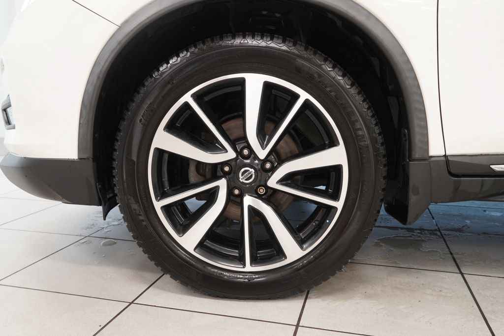 Used 2018 Nissan Rogue SL w/ Premium Package AWD/4WD image 17