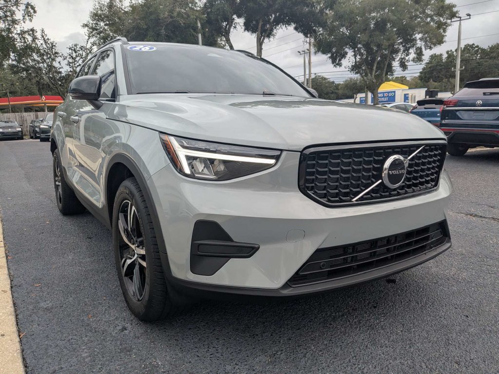 Used 2026 Volvo XC40 B5 Core w/ Climate Package AWD/4WD image 8