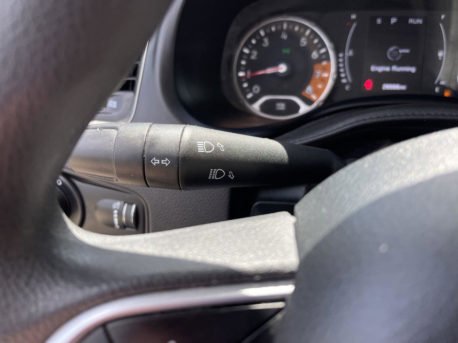 Used 2023 Jeep Renegade Latitude AWD/4WD image 17