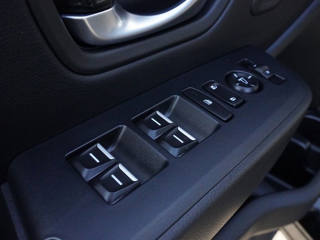 Used 2025 Honda Pilot Touring image 39