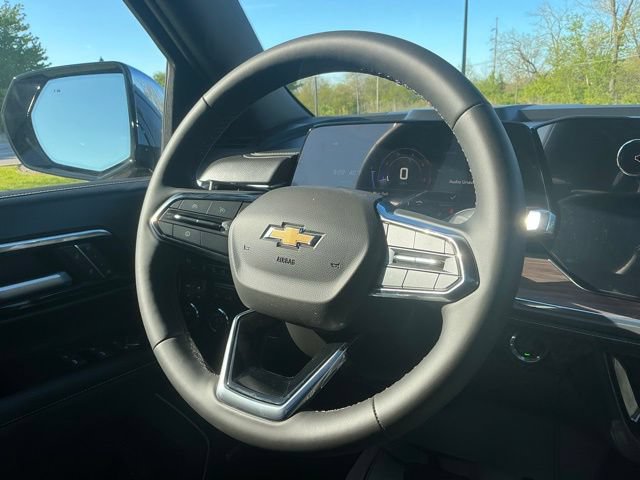 New 2026 Chevrolet Suburban Premier w/ Sun And Tow Package AWD/4WD image 22