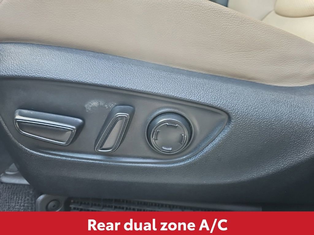 Used 2023 Toyota Sienna XLE FWD image 18