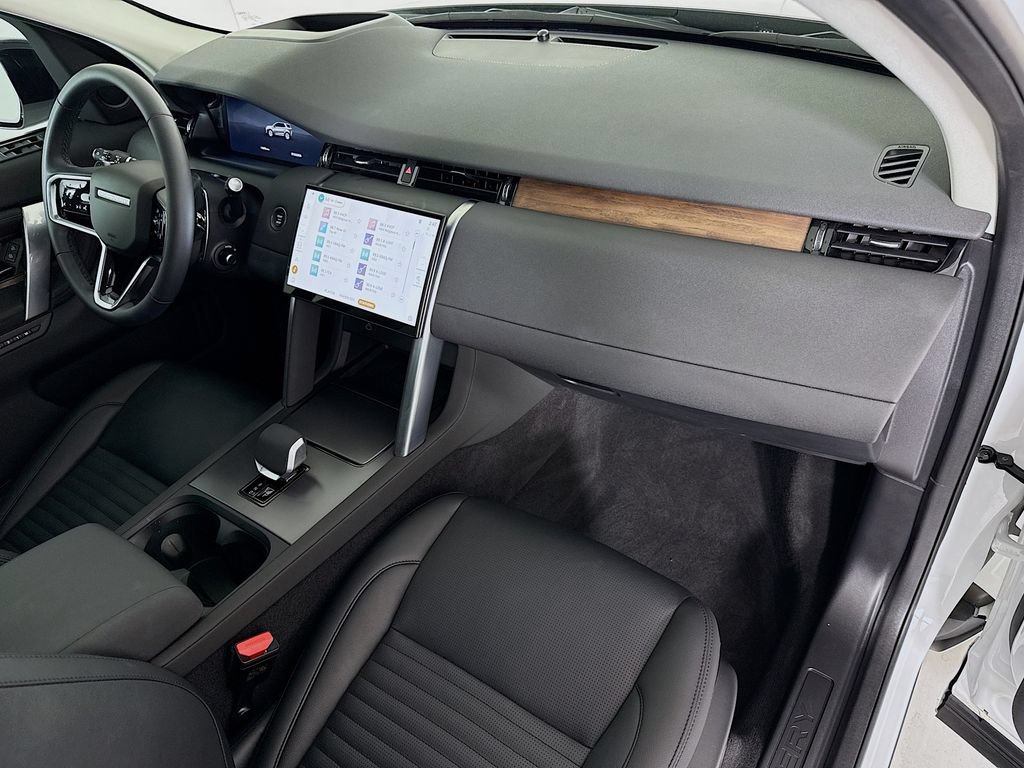 Certified 2025 Land Rover Discovery Sport S AWD/4WD image 18