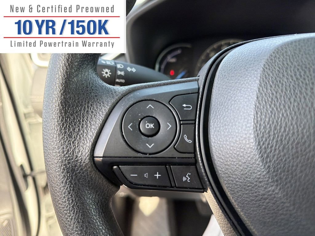 Used 2025 Toyota RAV4 XLE image 19