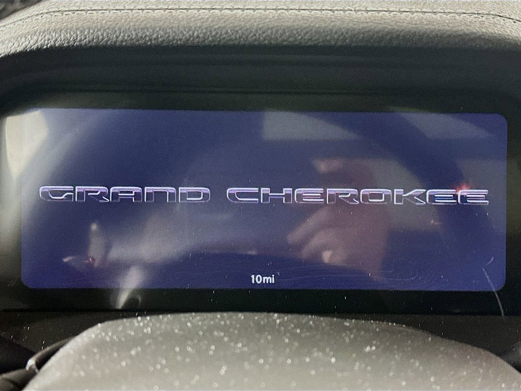 New 2026 Jeep Grand Cherokee Limited image 11