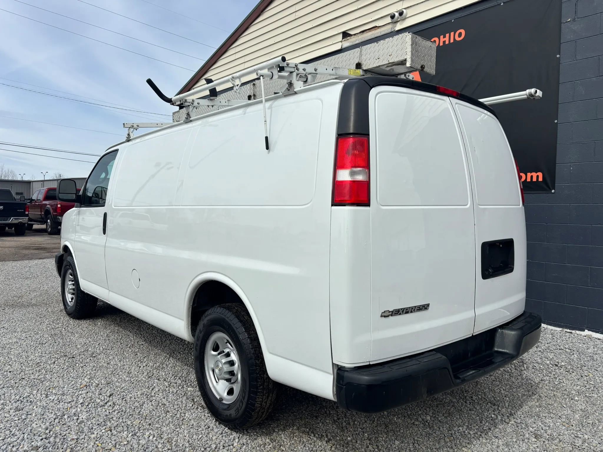 Used 2020 Chevrolet Express 2500 w/ Driver Convenience Package image 3