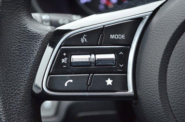 Used 2023 Kia Forte LXS image 20