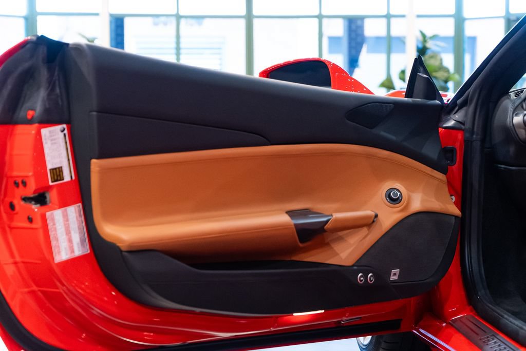 Certified 2019 Ferrari 488 Spider RWD image 21