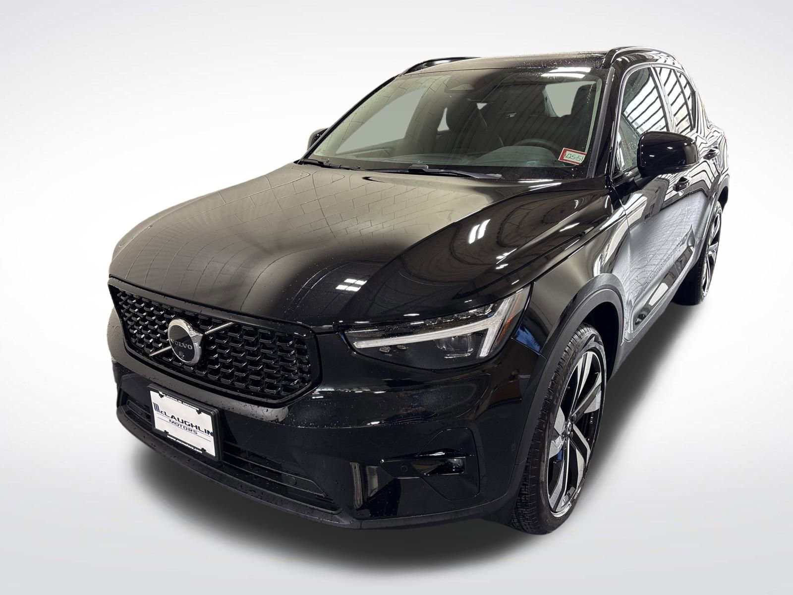 New 2025 Volvo XC40 B5 Plus w/ Protection Package Premier image 1