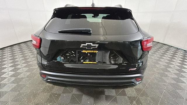 Used 2024 Chevrolet Trax RS w/ Driver Confidence Package FWD video 4