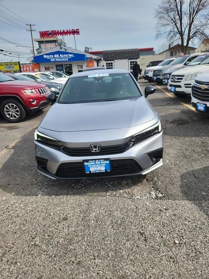 Used 2023 Honda Civic Sport image 2