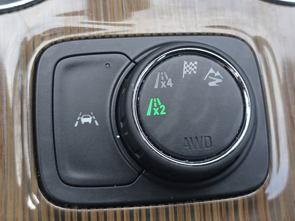 Used 2021 GMC Acadia SLE AWD/4WD image 30