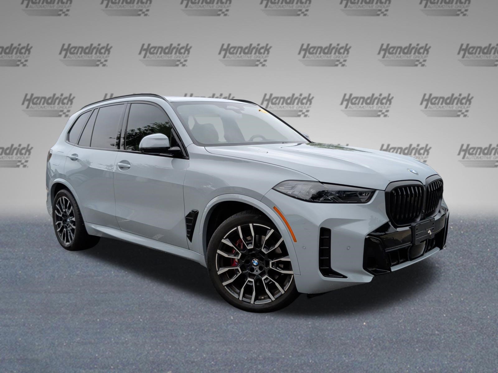 Certified 2024 BMW X5 xDrive40i w/ M Sport Package AWD/4WD image 2