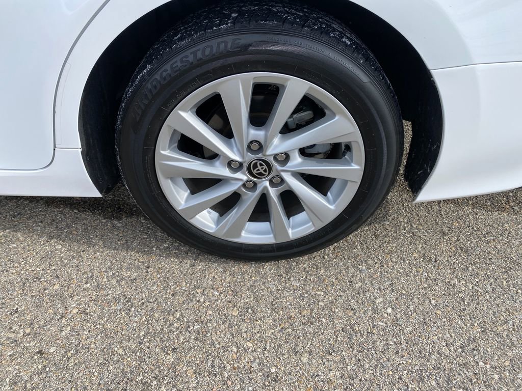 Used 2024 Toyota Camry LE image 27