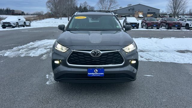 Used 2023 Toyota Highlander Limited image 8