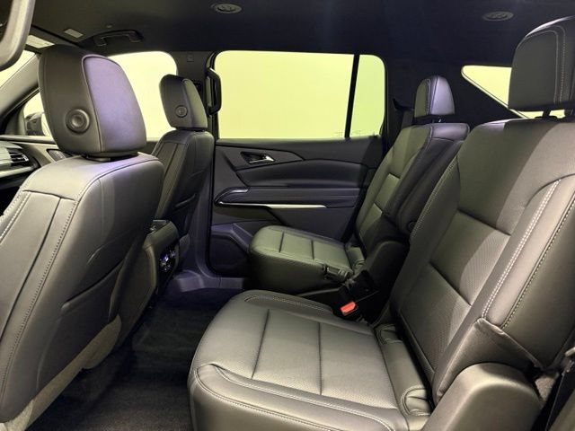 New 2026 Chevrolet Traverse LT w/ Midnight/Sport Edition FWD image 25