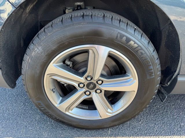 Used 2024 Ford Edge SEL w/ Convenience Package image 10
