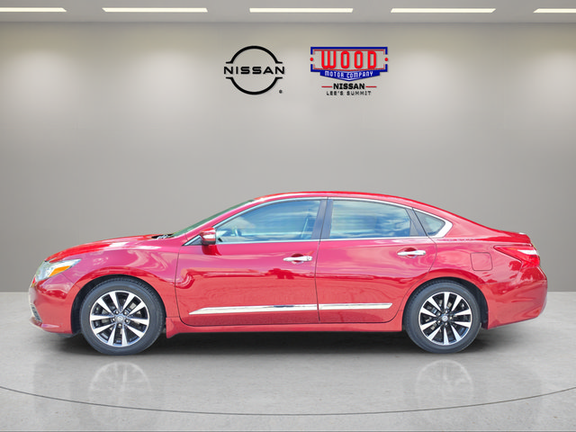 Used 2017 Nissan Altima 2.5 SV w/ Convenience Package FWD image 5